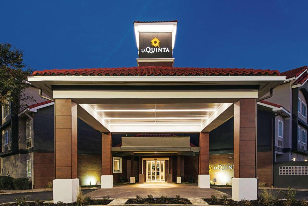 a rendering of the front of a hotel at La Quinta by Wyndham Austin at The Domain in Austin