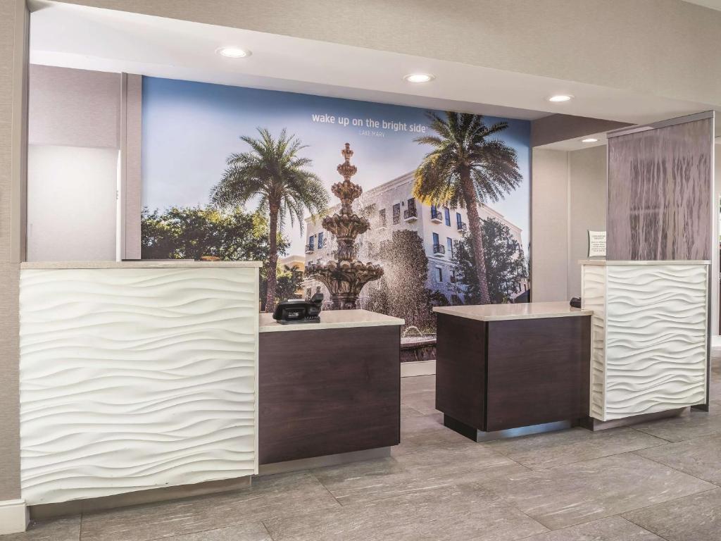 La Quinta by Wyndham Orlando Lake Mary photo