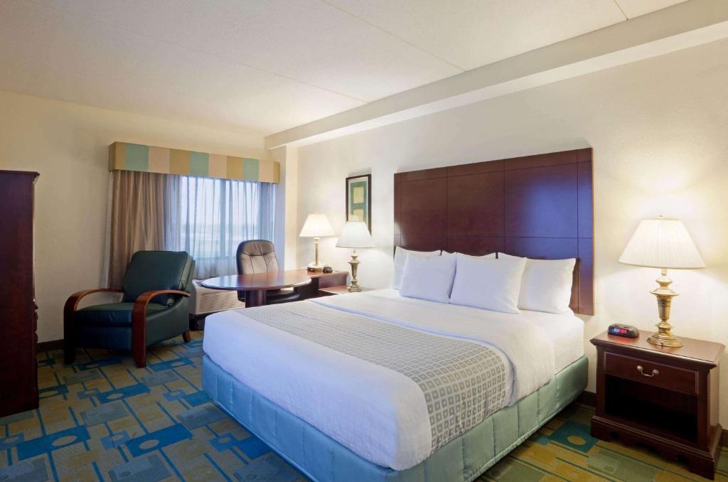La Quinta by Wyndham Boston Somerville - King Room