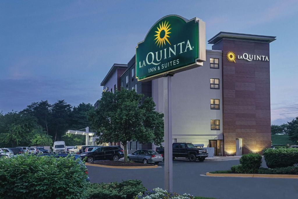 La Quinta by Wyndham Baltimore BWI Airport photo