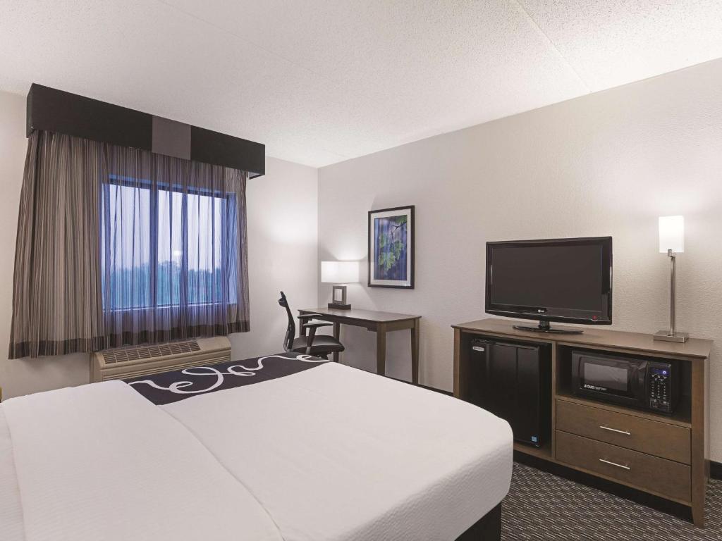 La Quinta by Wyndham Baltimore BWI Airport photo