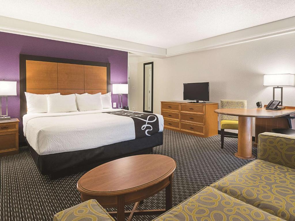 La Quinta by Wyndham Miami Airport East - 