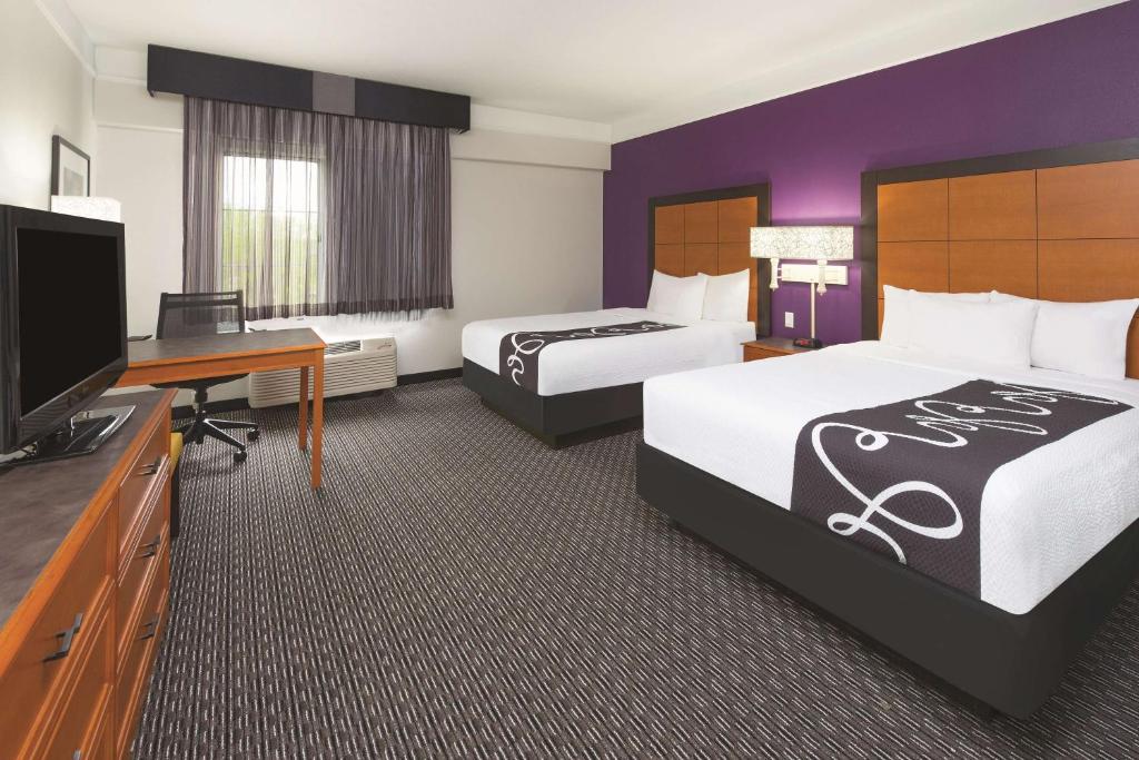 La Quinta by Wyndham Miami Airport East - 