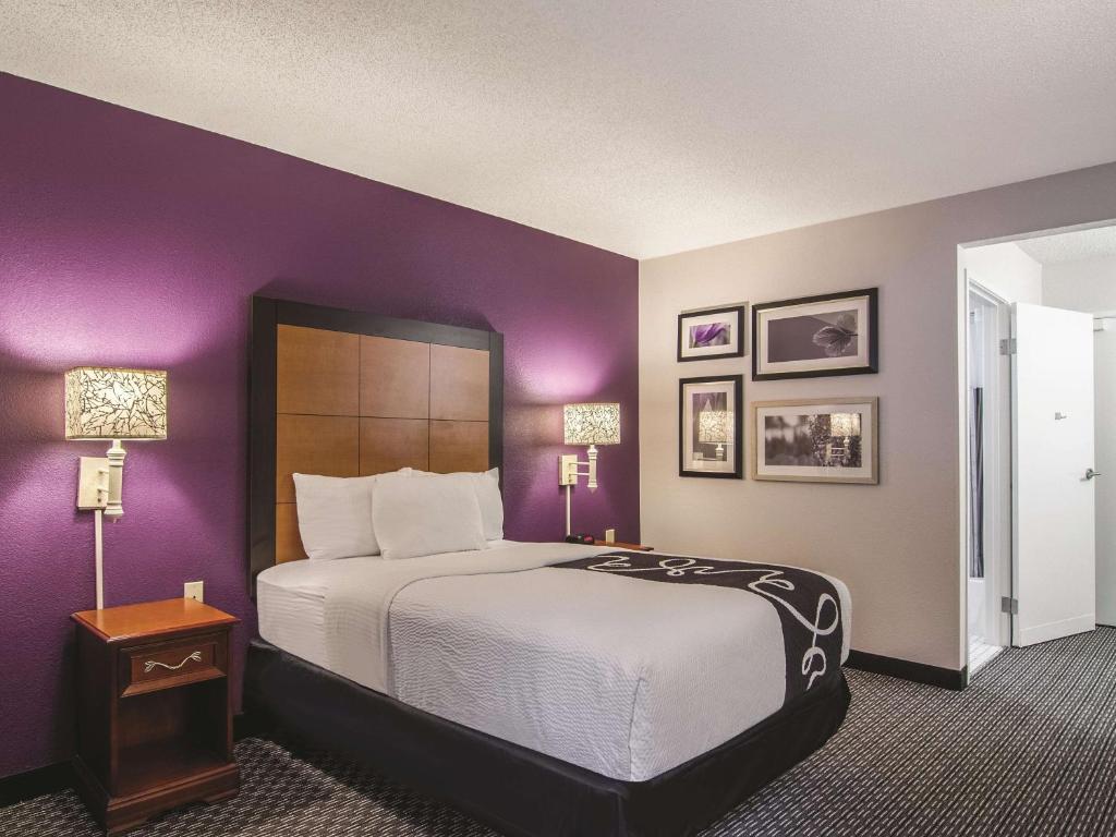 La Quinta by Wyndham Miami Airport East - 