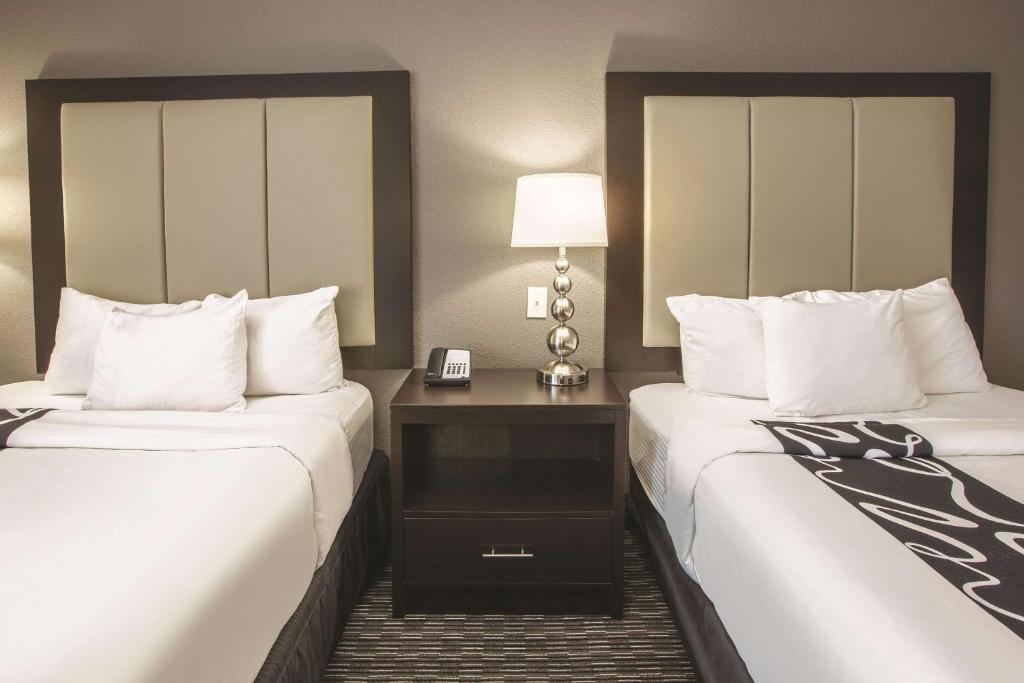 La Quinta by Wyndham Hattiesburg - I-59 photo