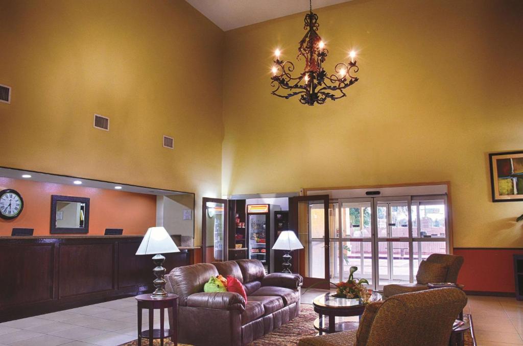 La Quinta by Wyndham Alice photo