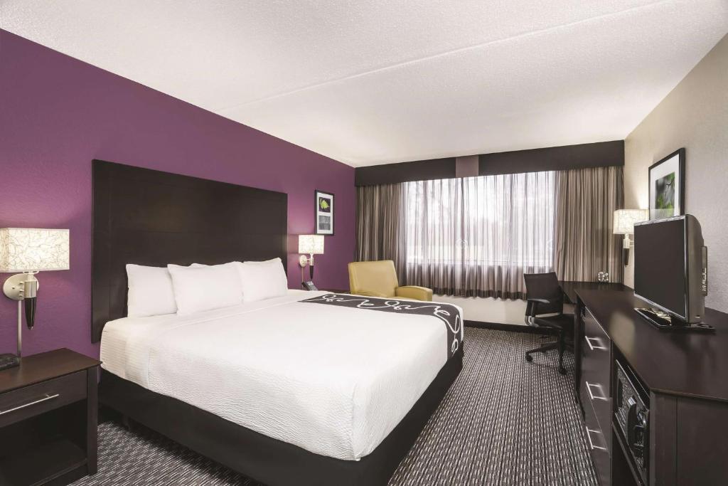 La Quinta by Wyndham Clifton/Rutherford photo