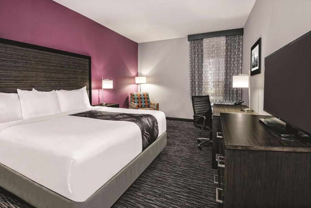 La Quinta by Wyndham Dallas Grand Prairie North - Cuarto King