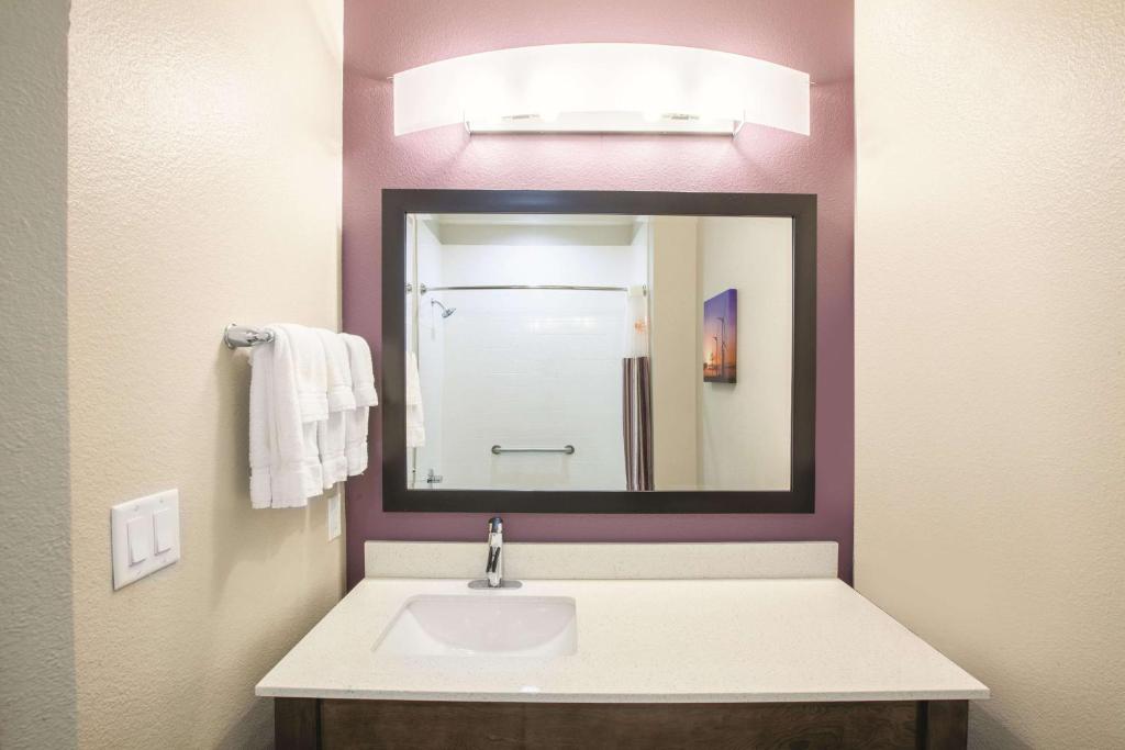 La Quinta by Wyndham San Marcos Outlet Mall photo