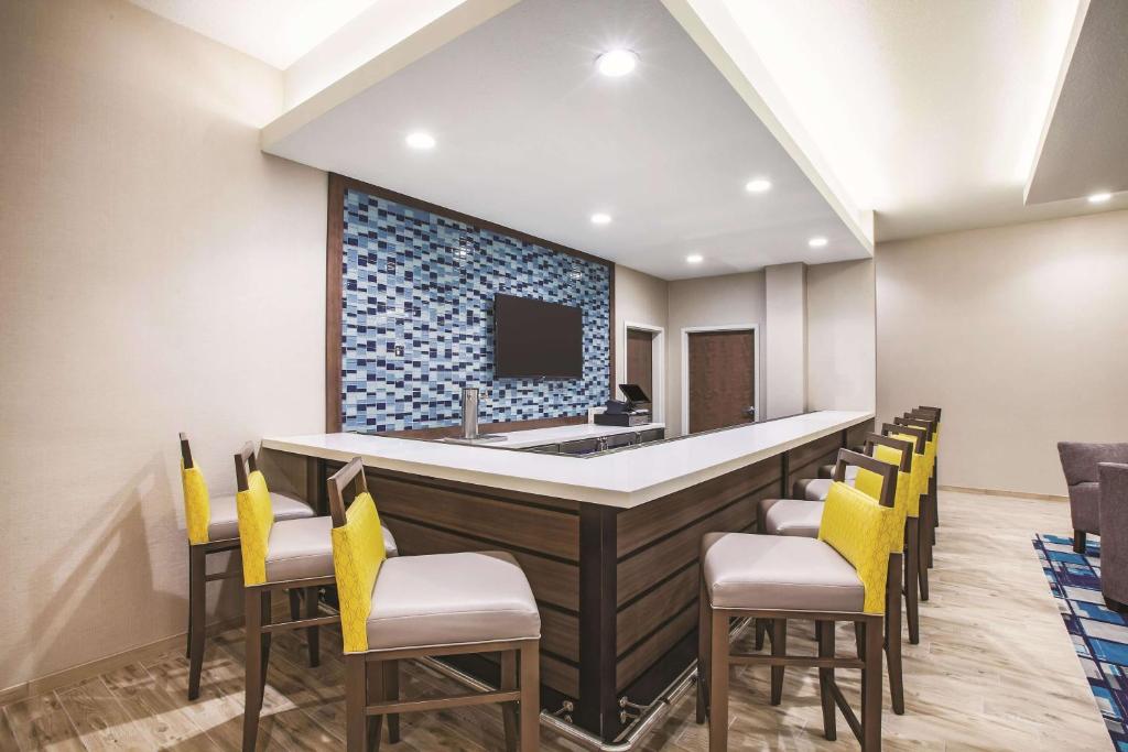 La Quinta by Wyndham Wichita Northeast photo