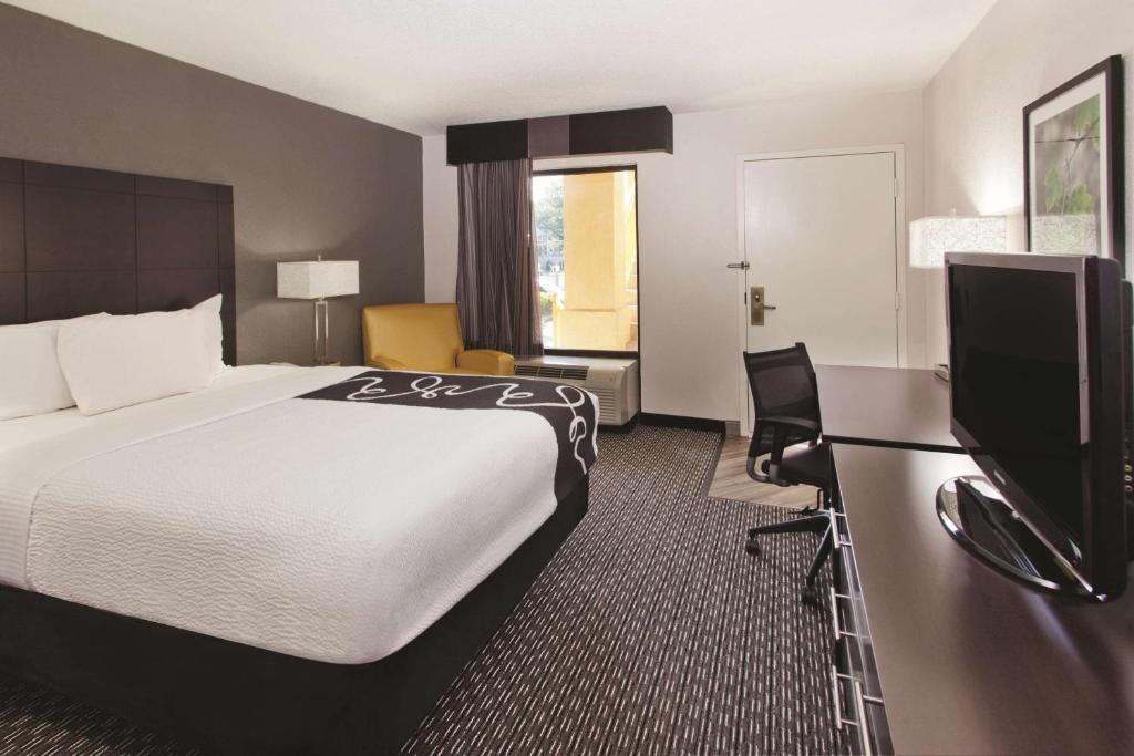 La Quinta by Wyndham Charleston Riverview - Deluxe King Room - Non-fumeur
