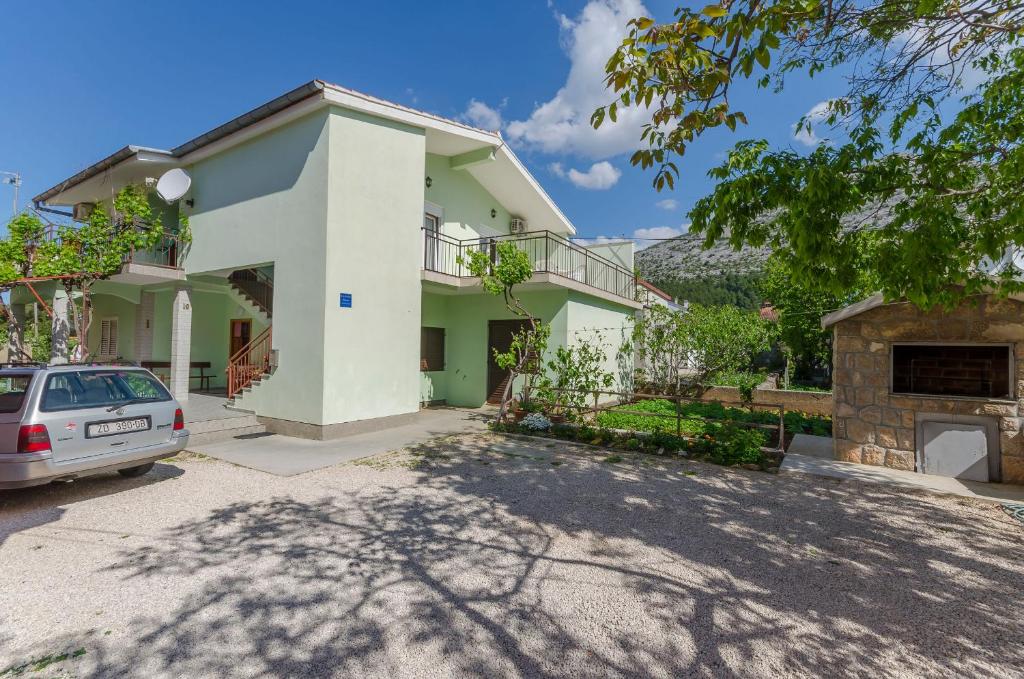 Výhľad na hory alebo výhľad na hory priamo z apartmánu