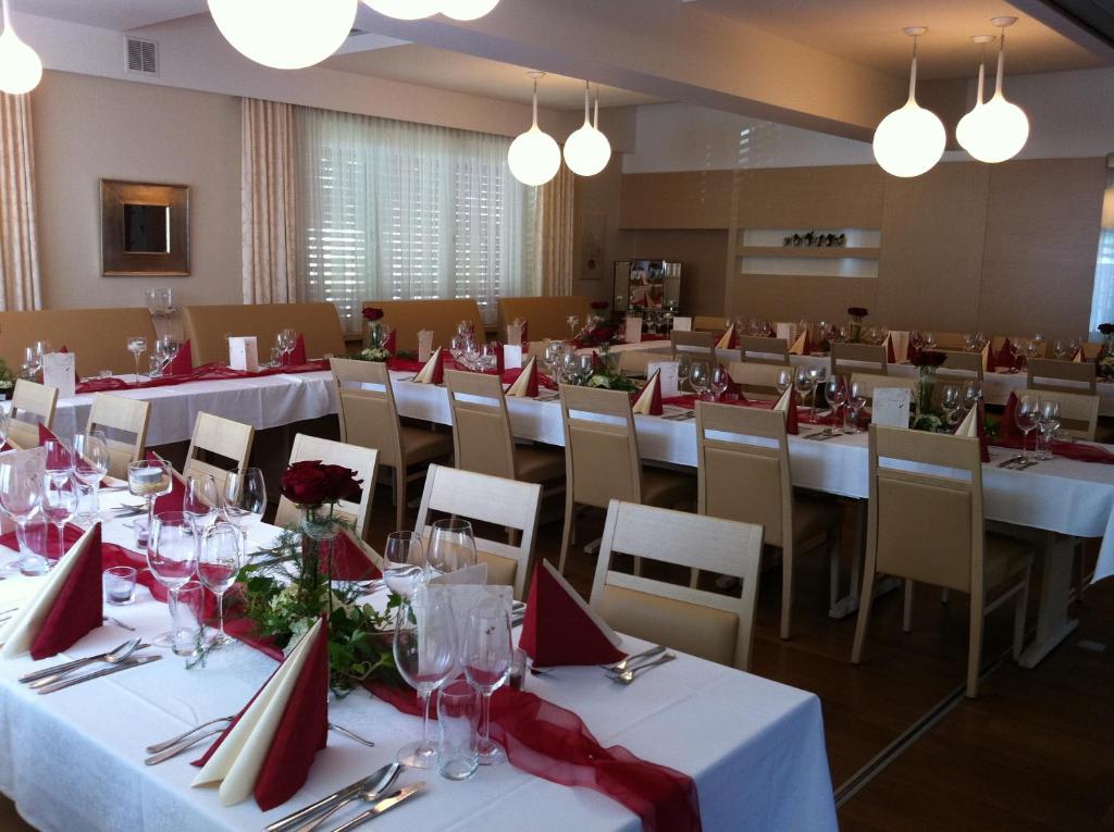Restaurace v ubytování Hotel-Restaurant Gollner