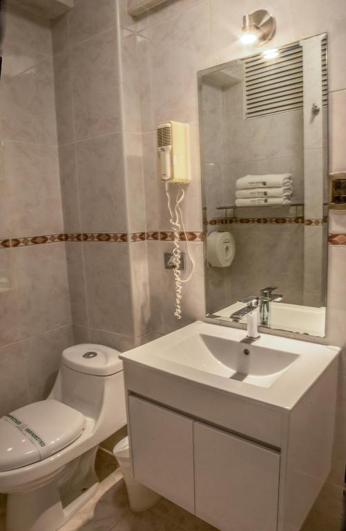 Koupelna v ubytování Hotel Lexus
