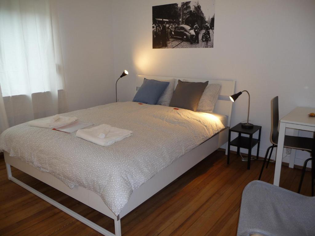 Postel nebo postele na pokoji v ubytování rooms lux city