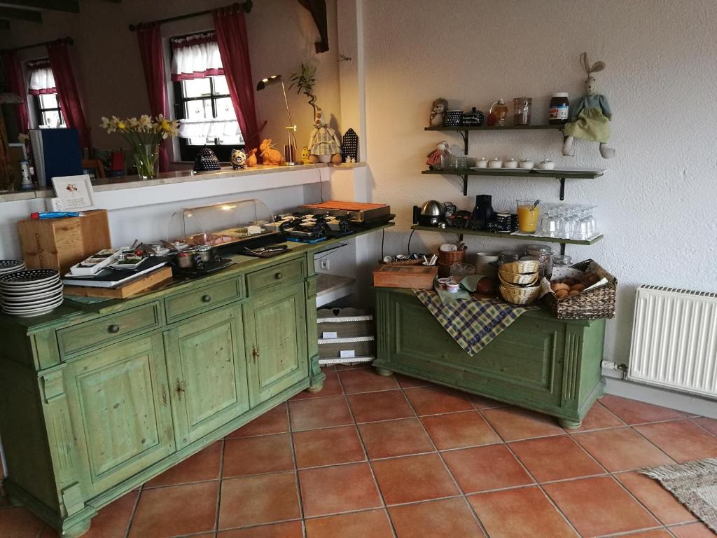 Kuchyň nebo kuchyňský kout v ubytování Elbhangzimmer Dresden