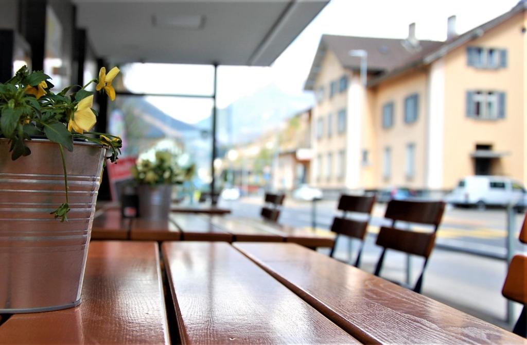 Nespecifikovaný výhled na hory nebo výhled na hory při pohledu z hotelu