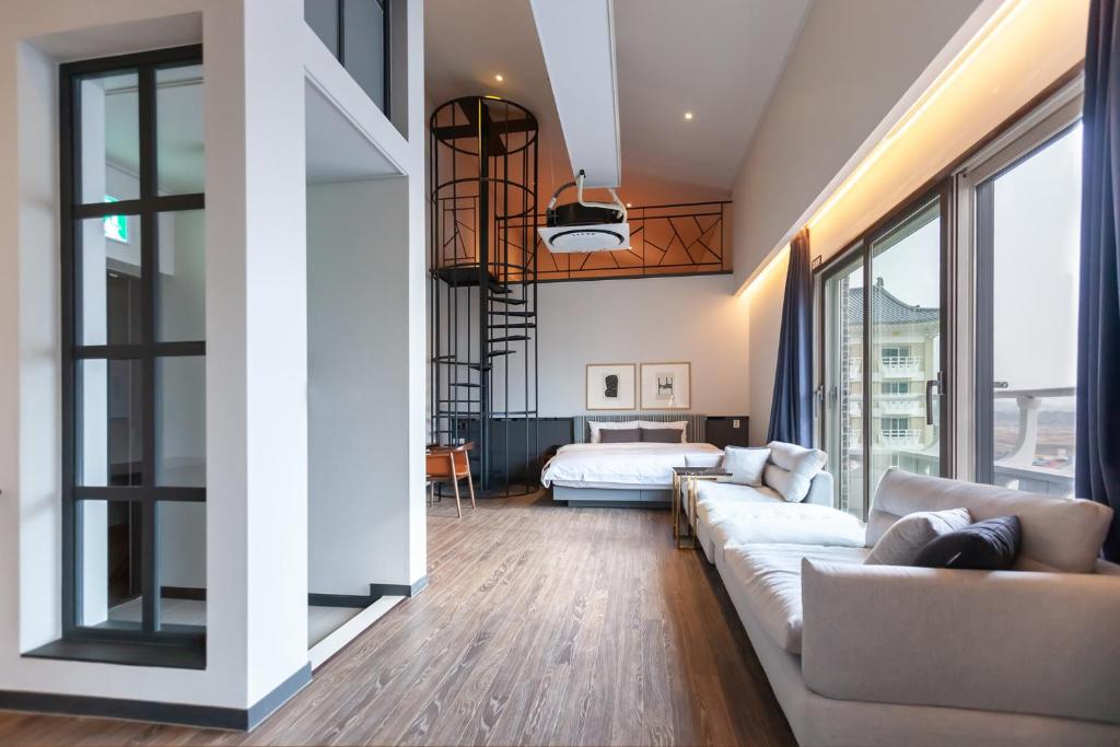 Posezení v ubytování Brown Dot Hotel Gyeongju