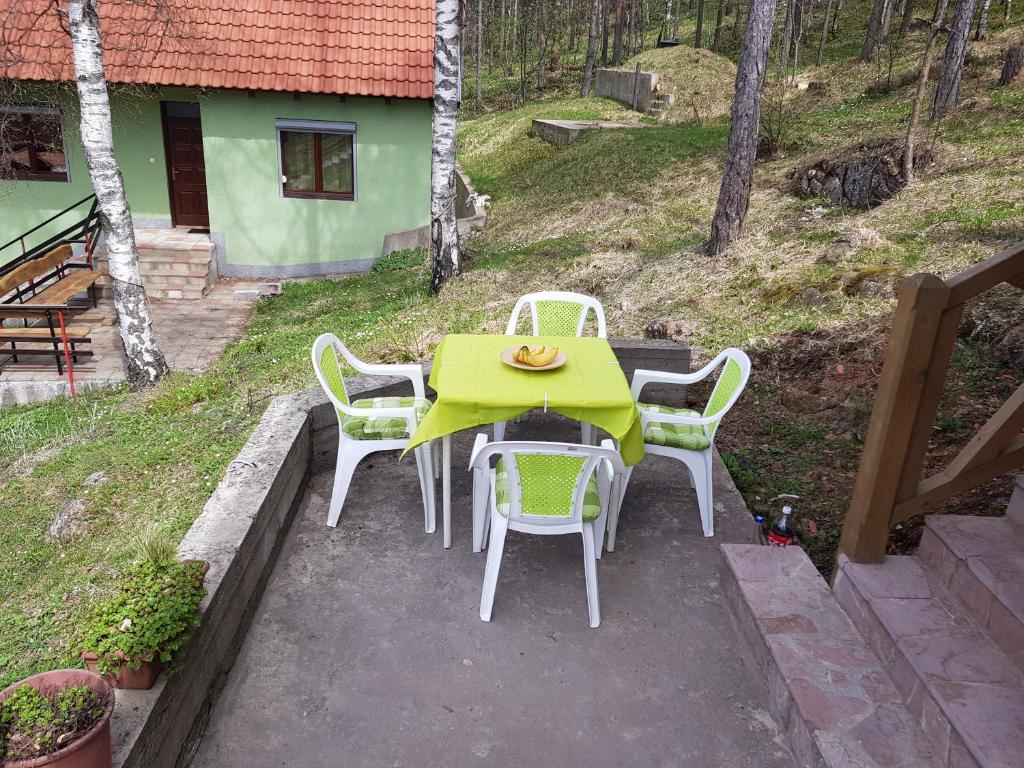 Zahrada ubytování Divcibarski Konak