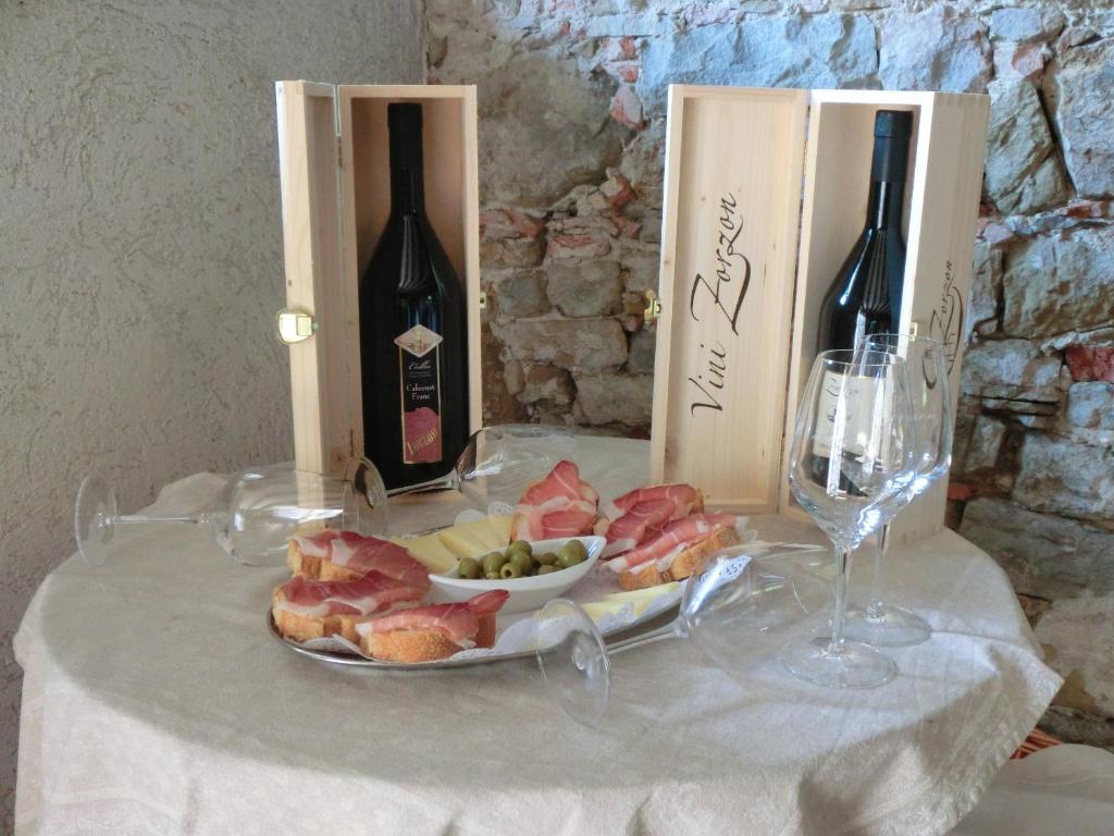 Nápoje v ubytování Agriturismo Domus Rustica