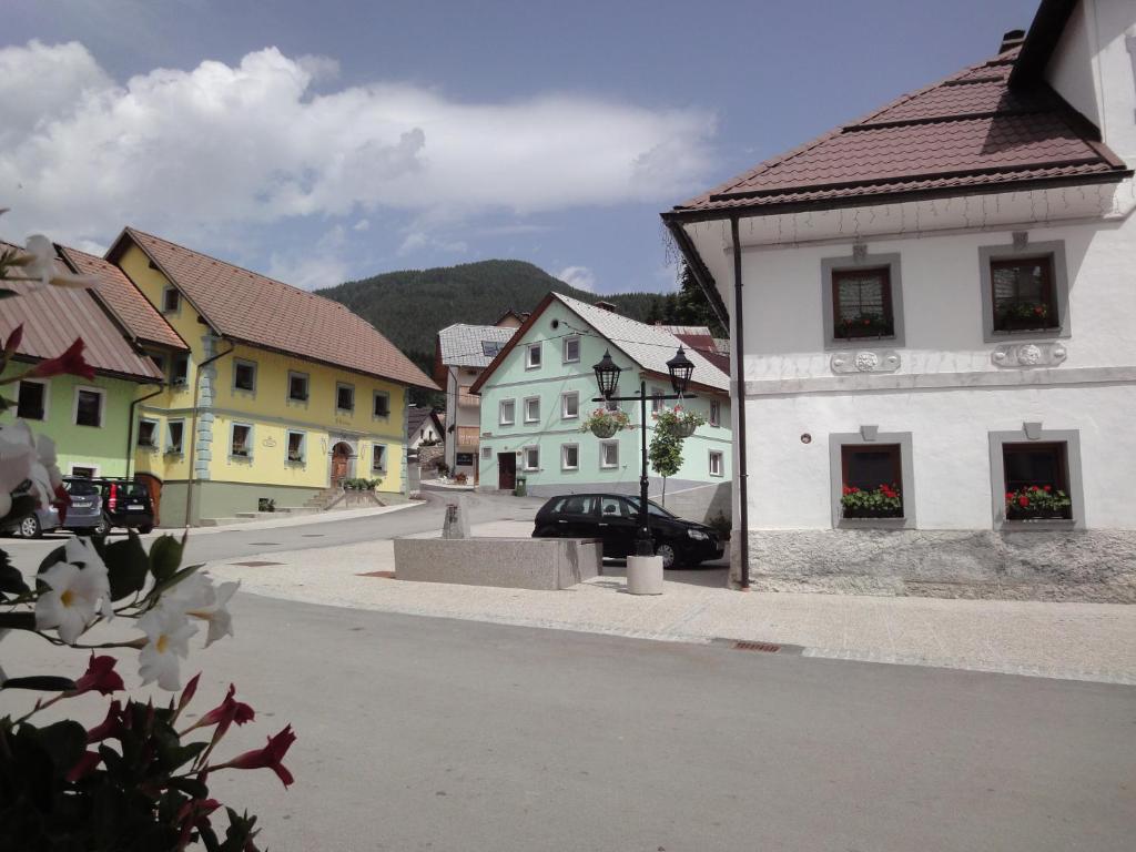 Nespecifikovaný výhled na hory nebo výhled na hory při pohledu z apartmánu