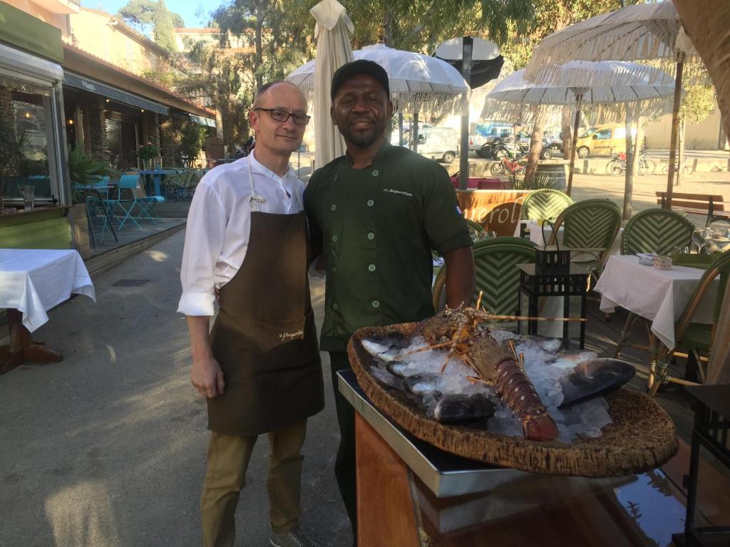 Гости Hôtel Le Porquerollais