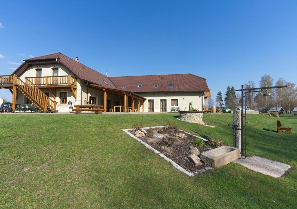 Zahrada ubytování Penzion Rožmberk