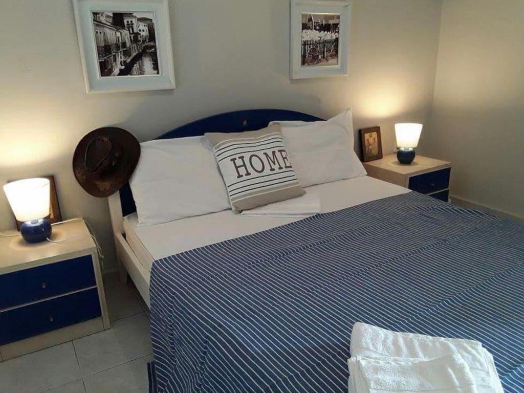 Posteľ alebo postele v izbe v ubytovaní Kalymnos Beach House