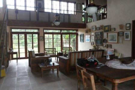  Casa confortável com piscina em PARATY - RJ