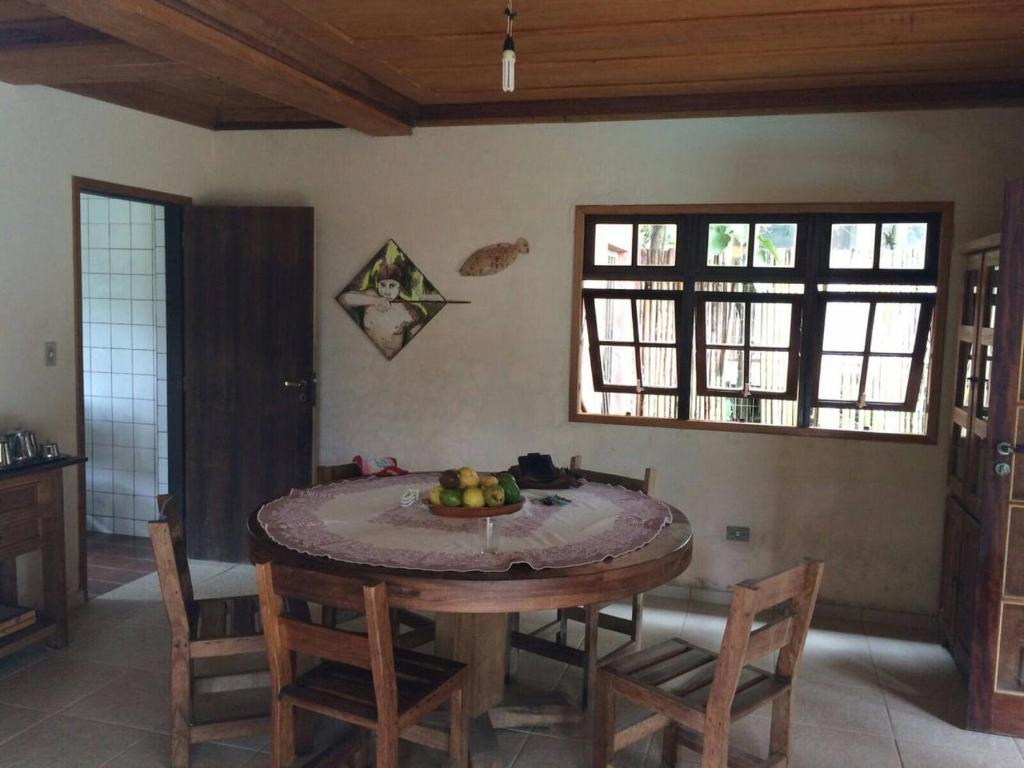  Casa confortável com piscina em PARATY - RJ