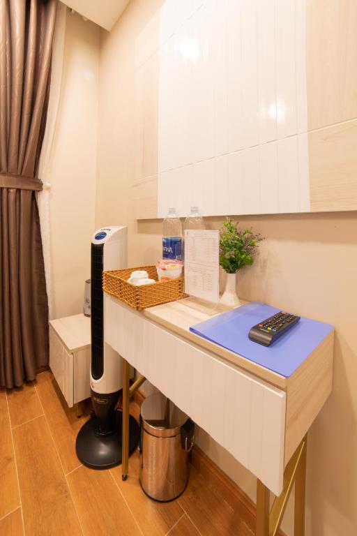 Silent Night Dem Lanh Hotel - 3