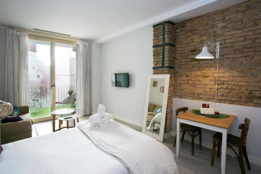 Graffiti Suites Málaga - 14