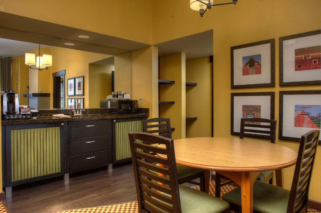 Bear Creek Mountain Resort - 