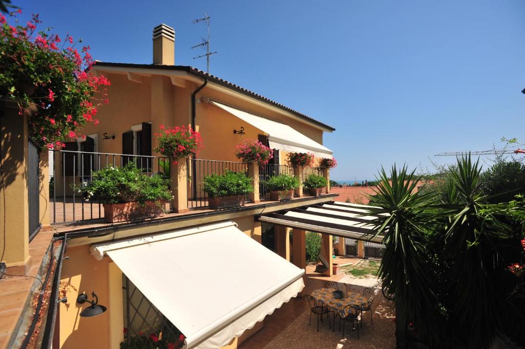 Το κτήριο όπου στεγάζεται  το bed & breakfast