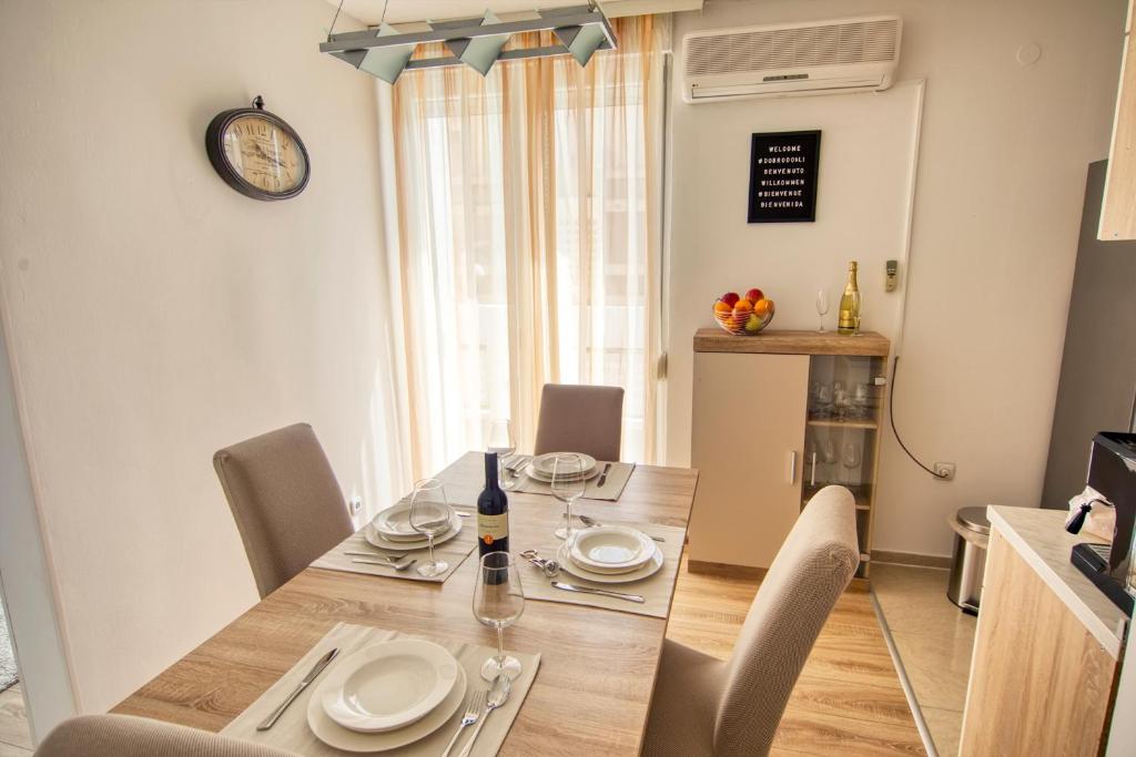 Kuchyň nebo kuchyňský kout v ubytování Luxury Apartment Nuneni