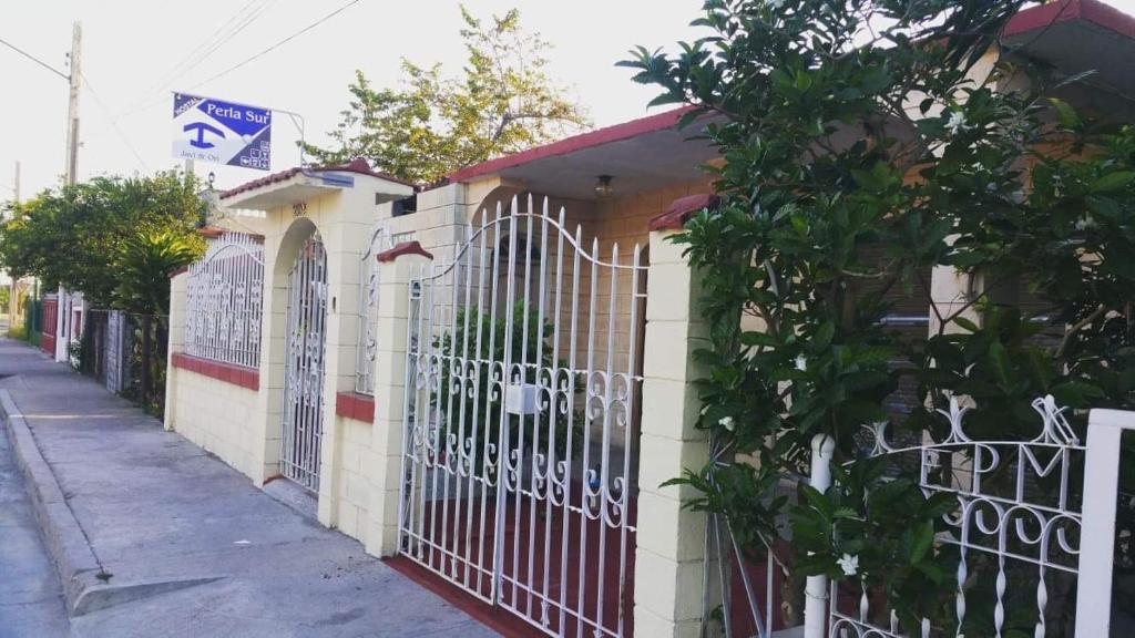 Habitación en casa privada Hostal Perla Sur (Cuba Cienfuegos) - Booking.com
