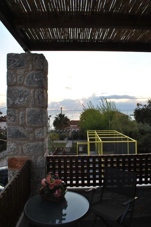 Petras Gi - Stone Houses - Meteo A Maisonette