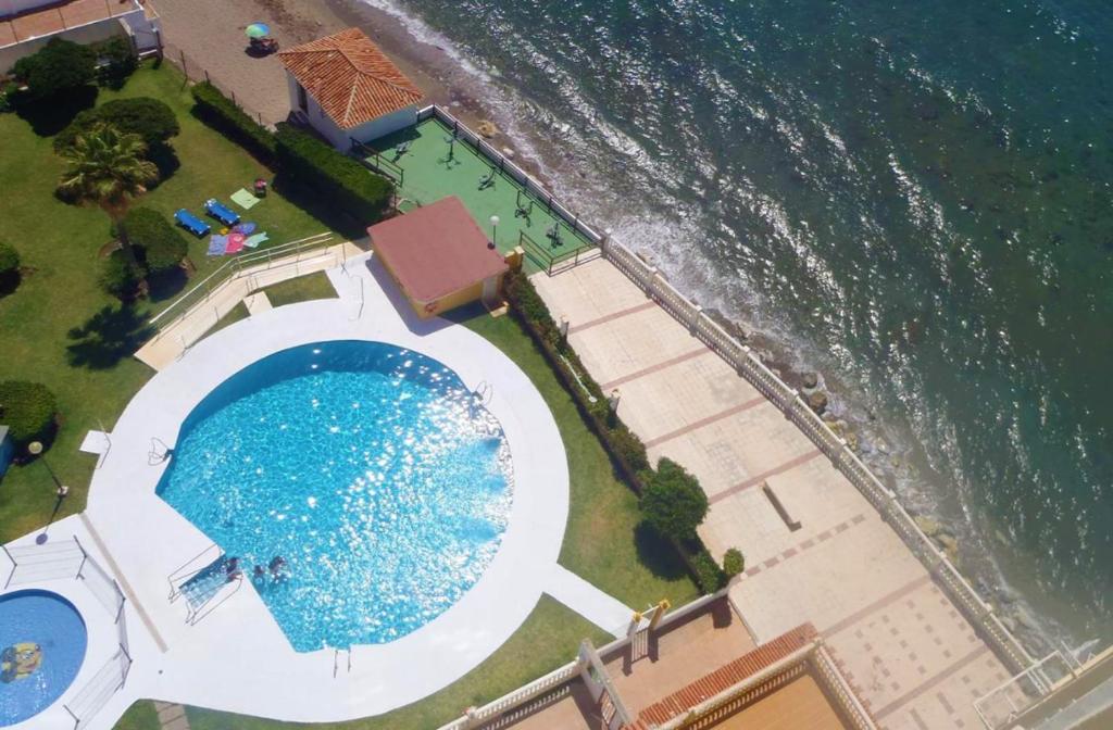 Zdjęcie z galerii obiektu Apartamento en la orilla de Calahonda REFORMADO w mieście Sitio de Calahonda