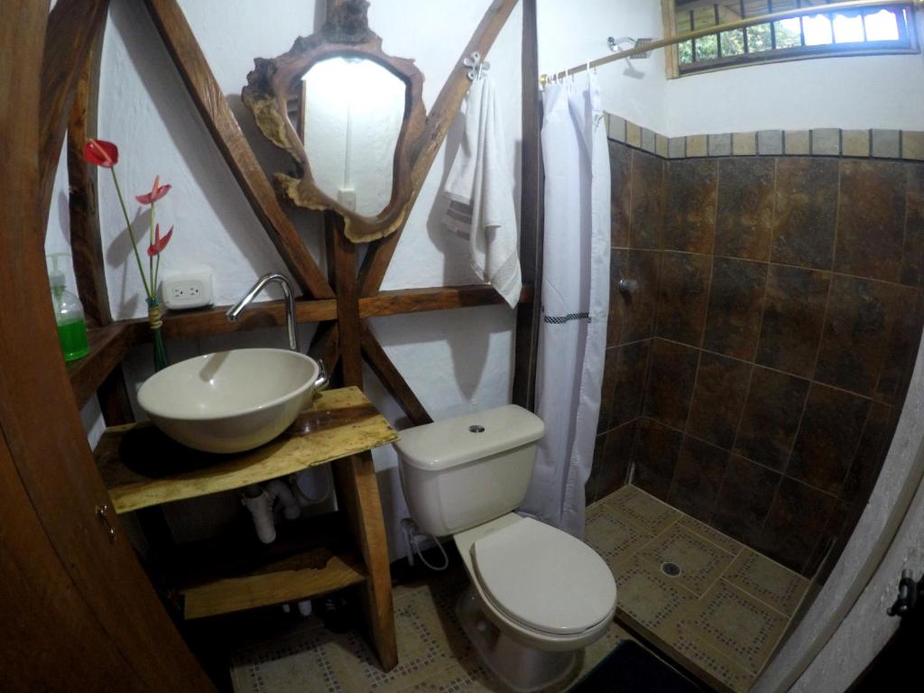 Vannituba majutusasutuses Ecorefugio Las Mirlas