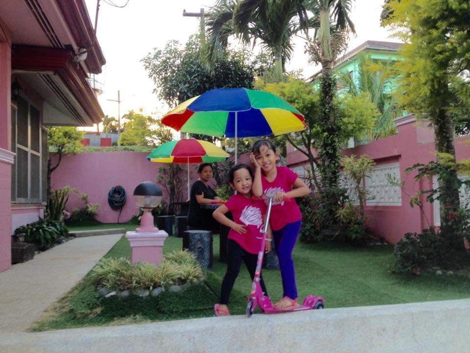 Děti v ubytování Tagaytay Budget Transient/ Staycation Home