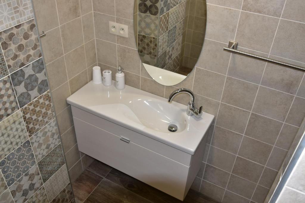 Koupelna v ubytování Apartmán-Hovorany