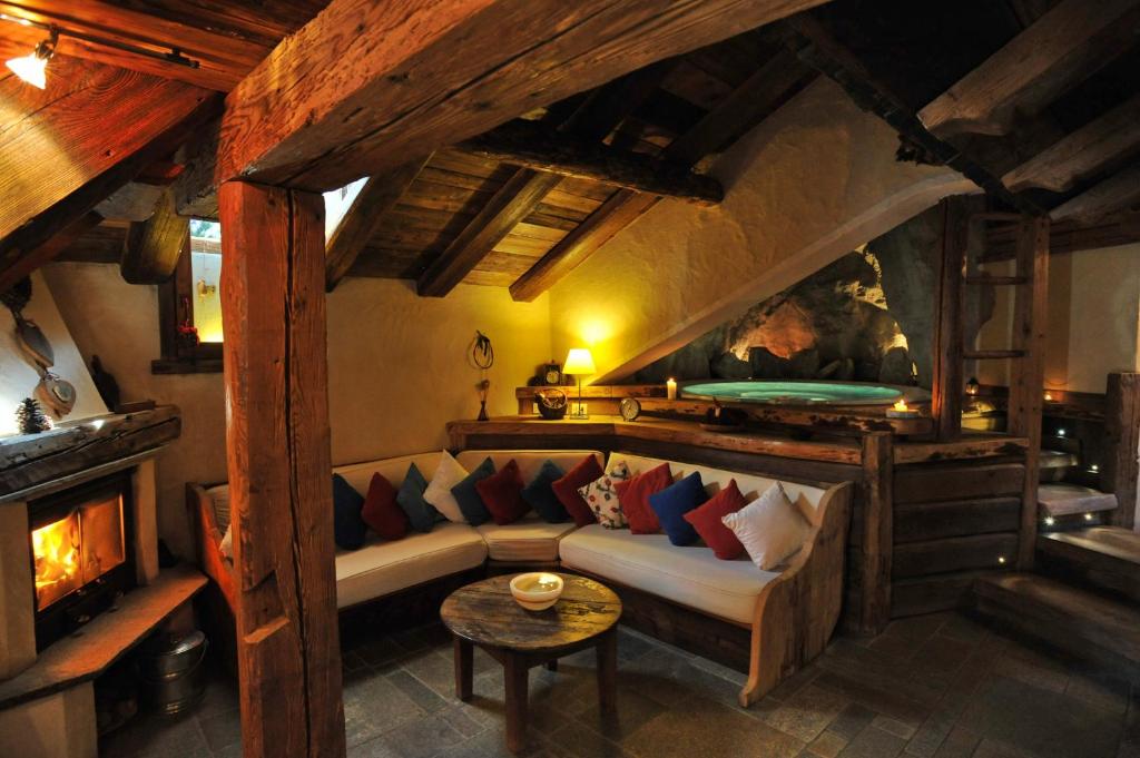 Posezení v ubytování Hotel Du Grand Paradis - 1899 Auberge Boutique