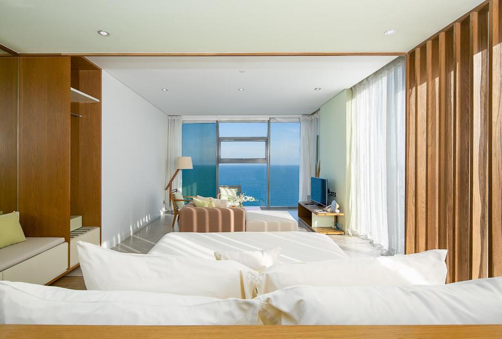 Ocean View Apartment 18 Da Nang Building