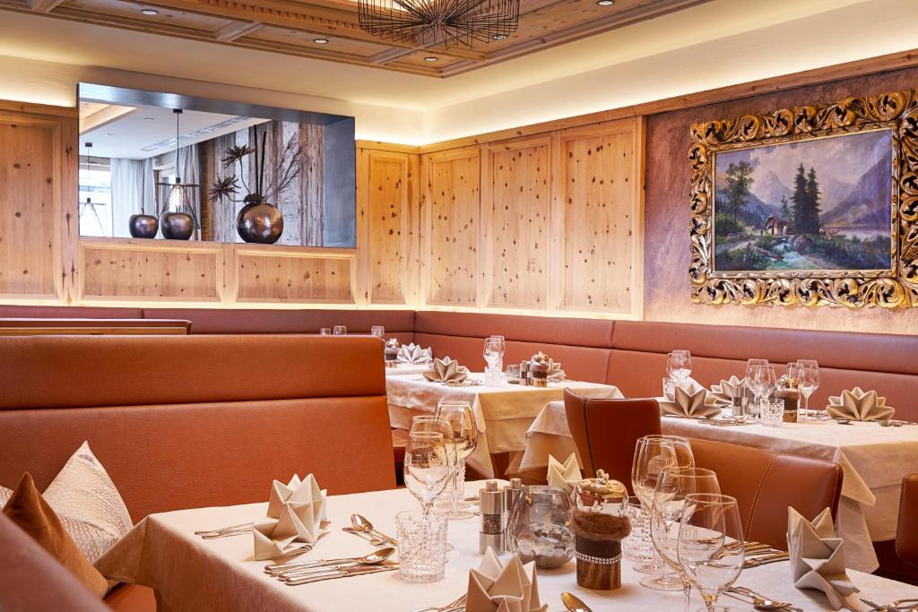 Posezení v ubytování Hotel Tirol