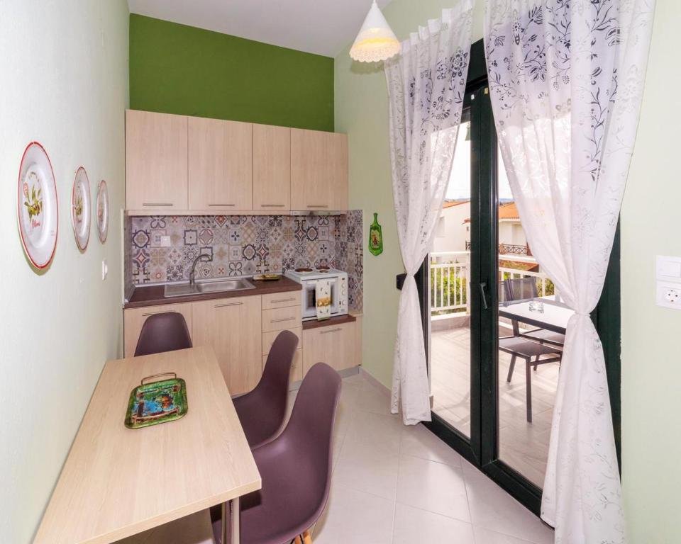 Agapitos Apartments - 10