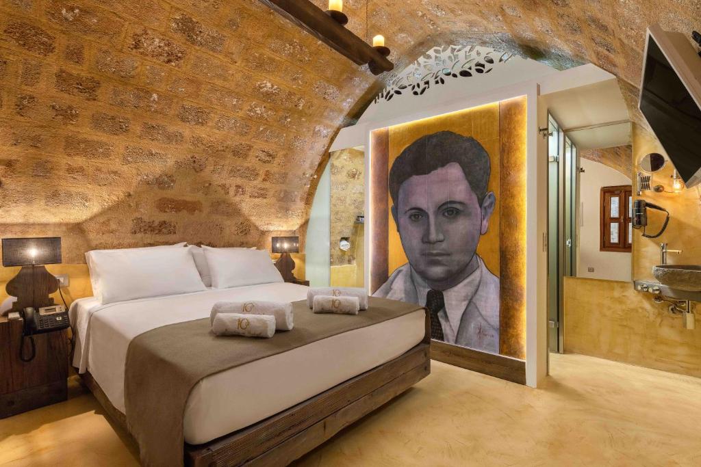 10GR Boutique Hotel & Wine Bar - 2