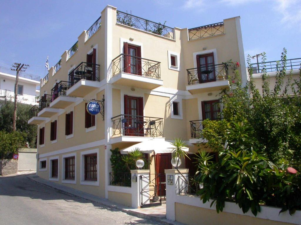 The building in which a szállodákat is located