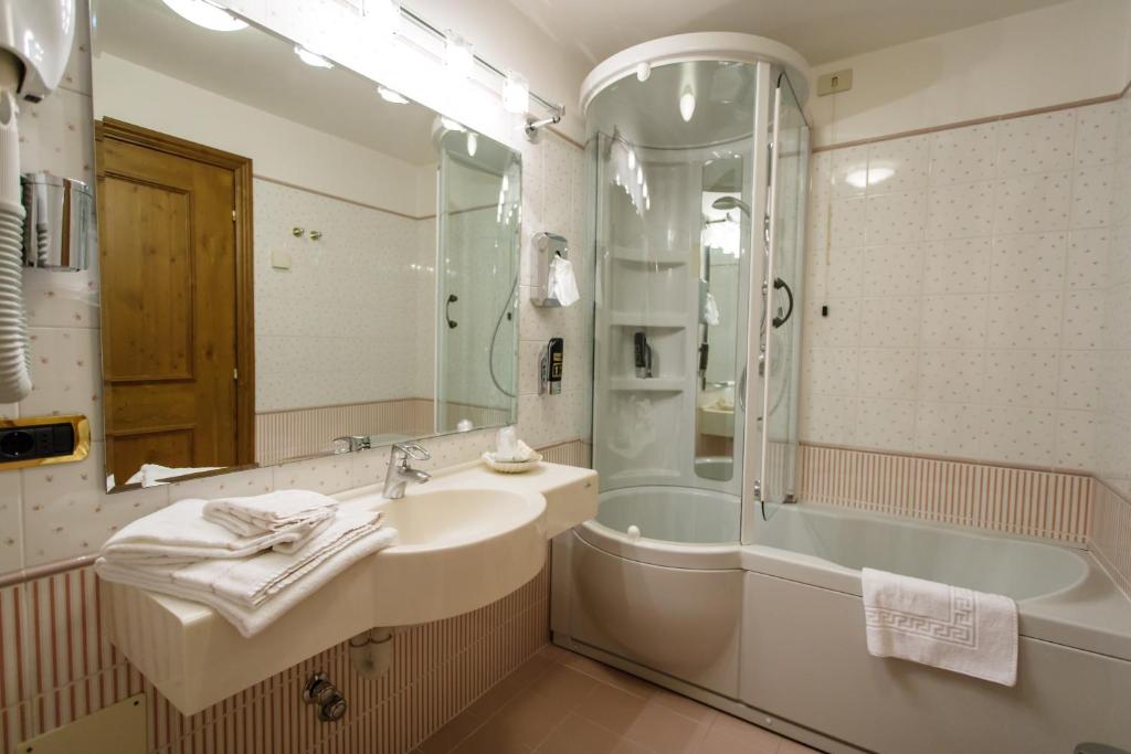 Koupelna v ubytování Hotel Compagnoni