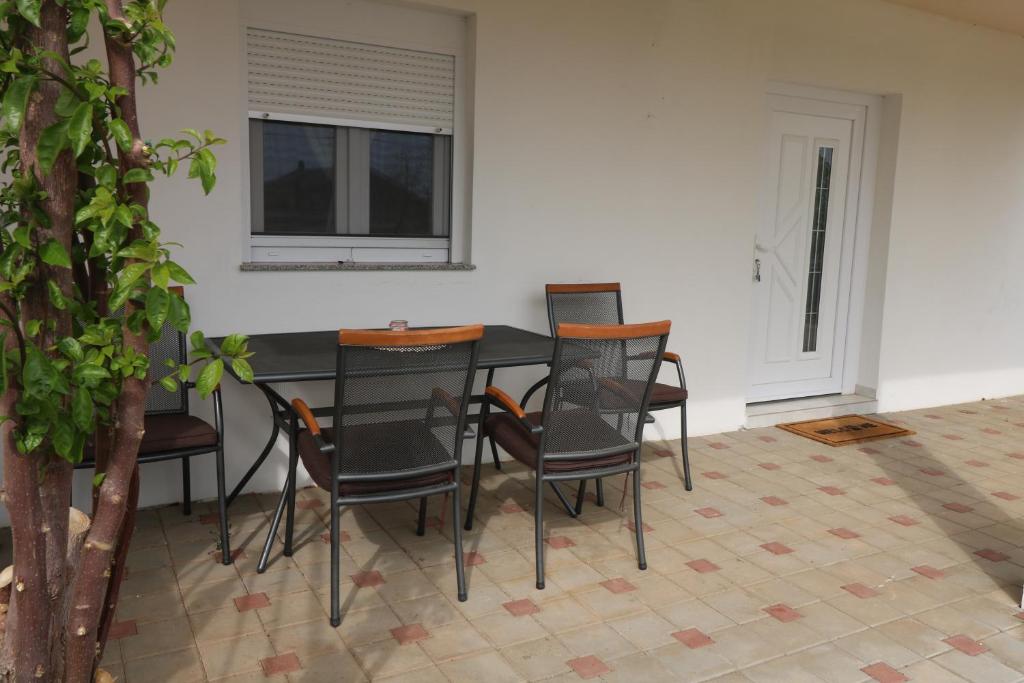 Balkon lub taras w obiekcie Apartman La maison