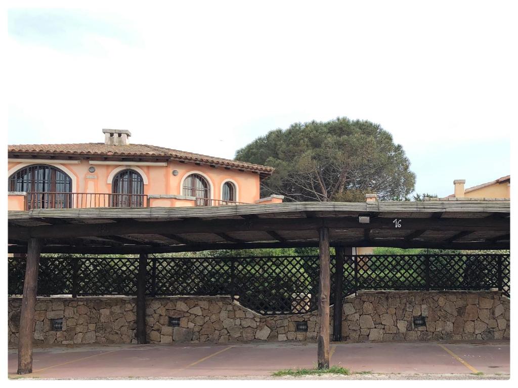 Zdjęcie z galerii obiektu Incanto Apartment Golfo Aranci w mieście Golfo Aranci